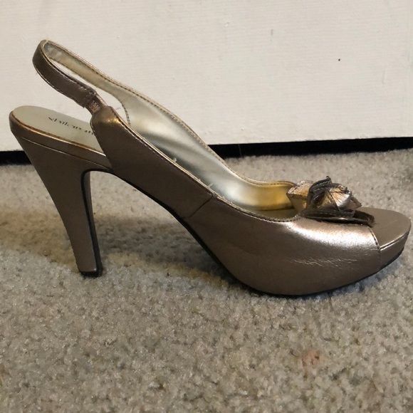 xhilaration Metallic Heels - Picture 5 of 5